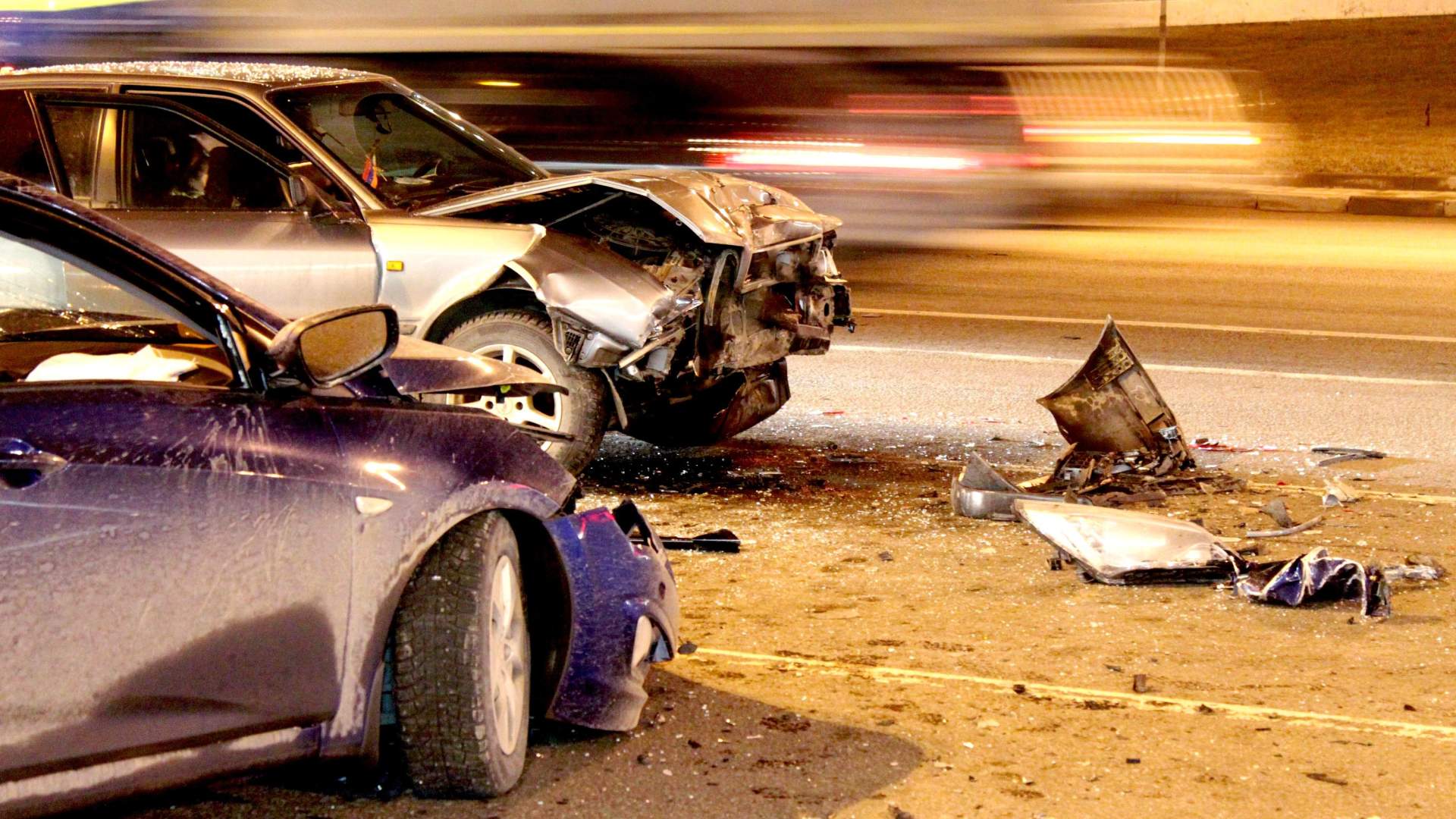 car-accident-what-to-do-if-youre-a-passenger